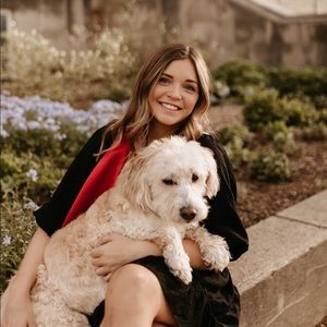 Meet your Posher, Carly